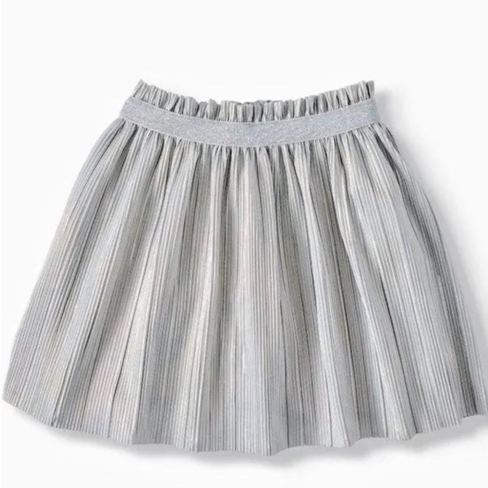 Holographic mini skirt! ⚡️